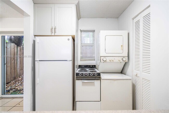 Building Photo - 600 N Rio Vista Blvd