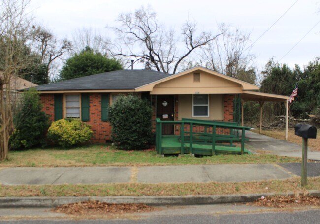 Building Photo - 3 Bedroom 1 Bath Downtown Augusta