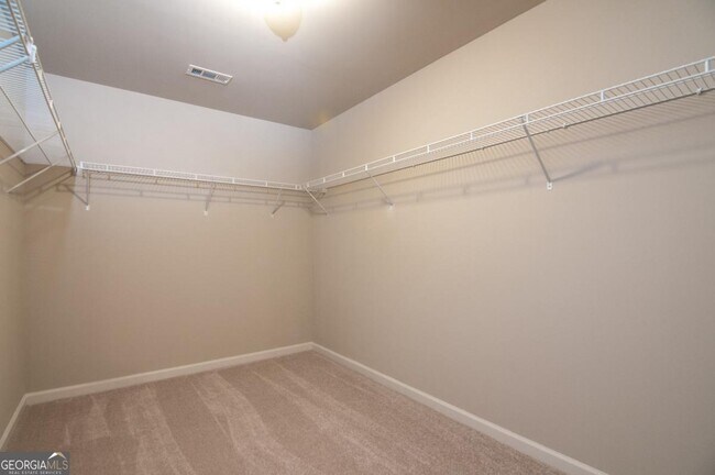 Building Photo - 2006 Wheylon CT