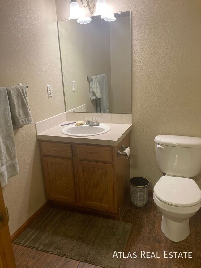 Building Photo - 491 Sodalite Ct