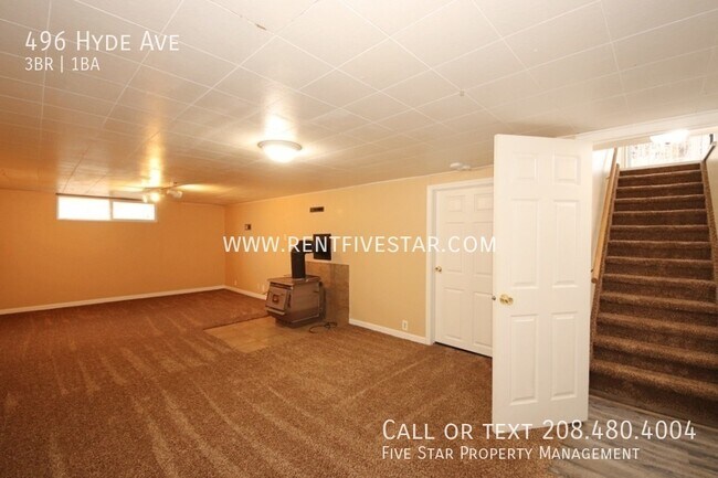 Building Photo - 496 Hyde Ave