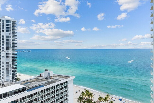 Building Photo - 16699 Collins Ave