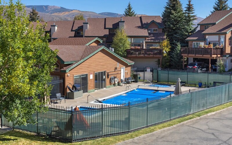 Building Photo - 760 Imperial Dr