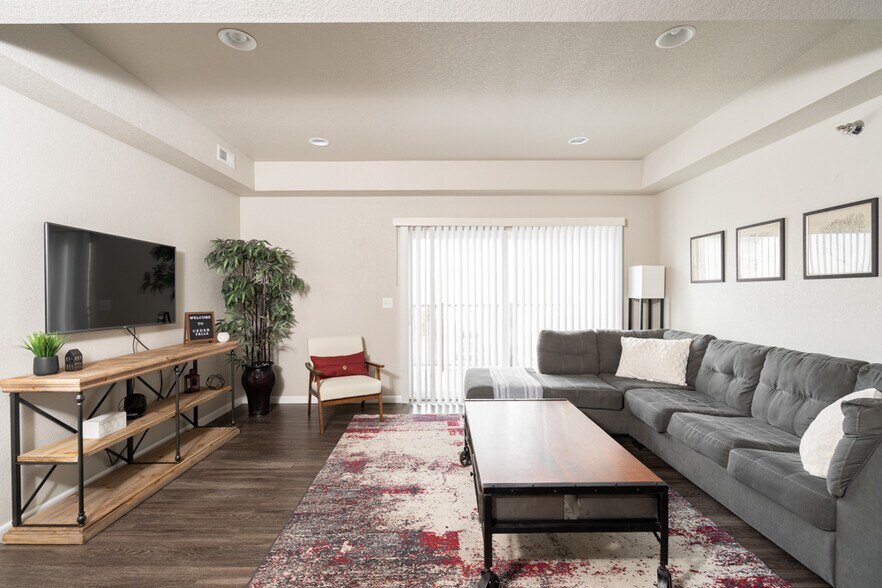 Willow Falls Apartments 1003 Bluegrass Cir Cedar Falls IA 50613