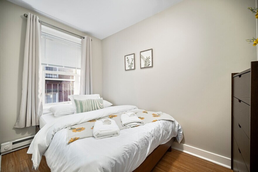 Building Photo - 4 Baldwin Pl