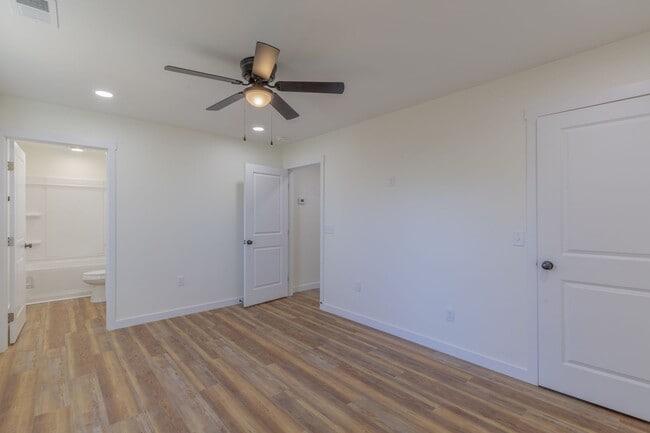 Building Photo - Live where Chattanooga comes alive!