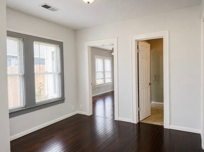 Building Photo - 4109 De George St