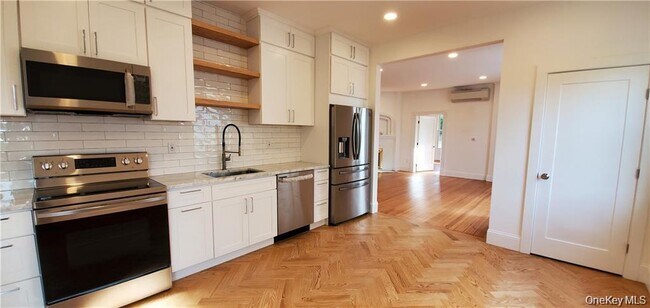 Primary Photo - 86 S Highland Ave