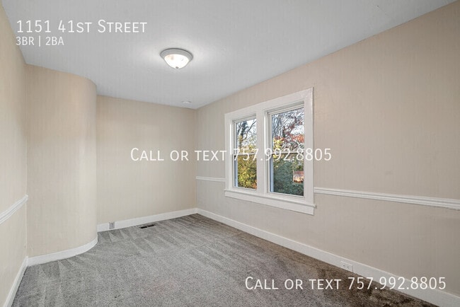 Building Photo - 1151 41st St