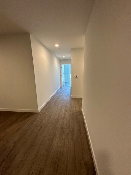 Building Photo - 221 NE 19th St