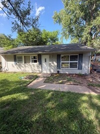 Building Photo - 30 Delores Dr
