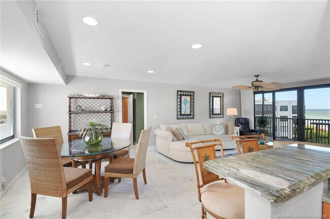 Building Photo - 2375 NE Ocean Blvd