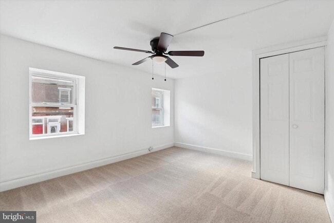 Building Photo - 135 E Miner St