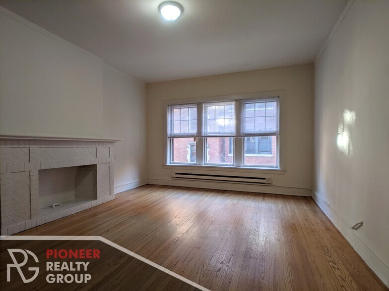 Building Photo - 1025 Dempster St