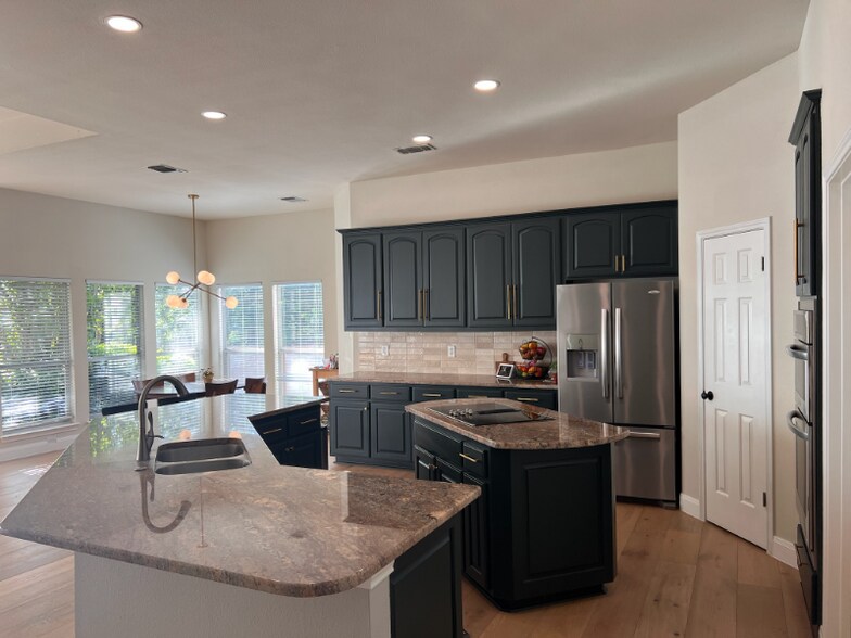 Building Photo - 1631 Thrush Ct Cir