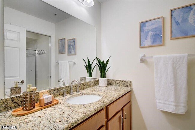 Building Photo - 28044 Cavendish Ct