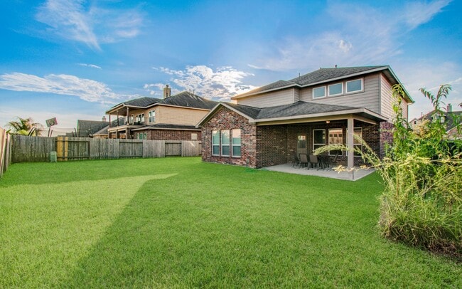 Building Photo - 318 Bolton Dr