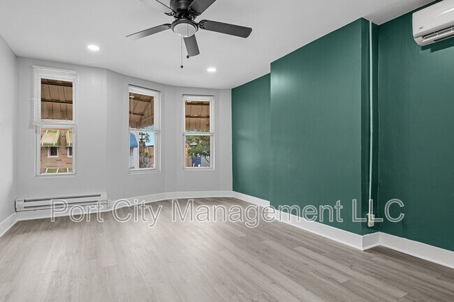 Building Photo - 1806 Aiken St