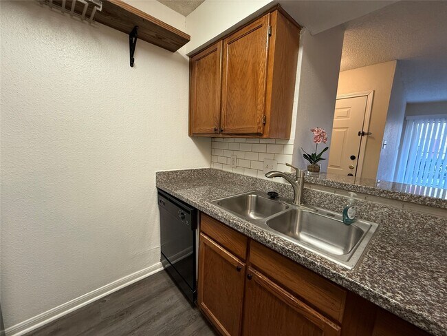 Building Photo - 2120 El Paseo St