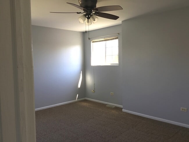 Building Photo - 1509 Green Trails Dr