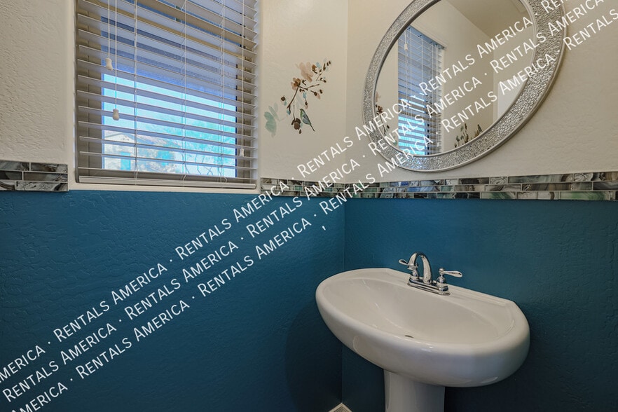 Building Photo - 2508 N 149th Ave