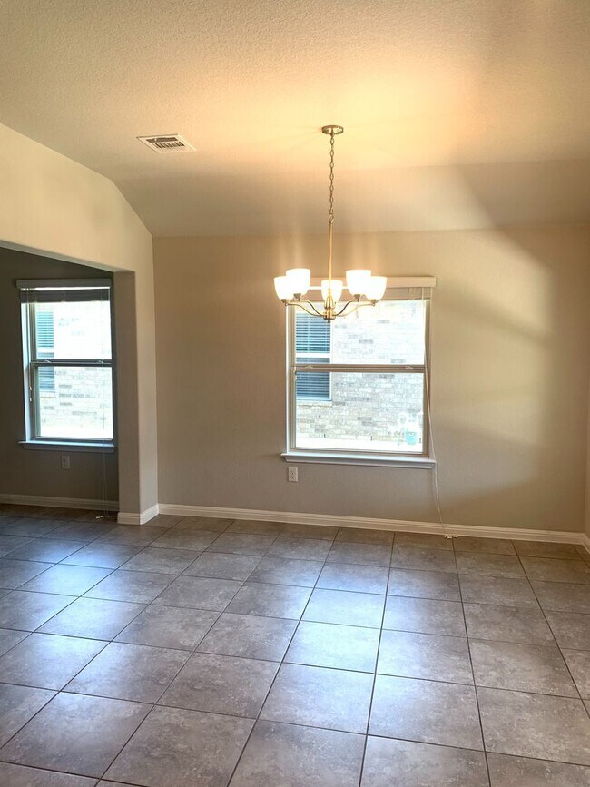 Building Photo - 3-Bedroom/2-Bath Home in Leander ISD