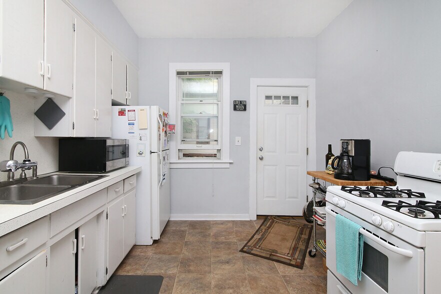 Building Photo - 721 Kellogg St SE