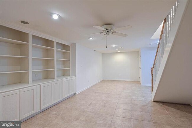 Building Photo - 9110 Autumn Oak Ct