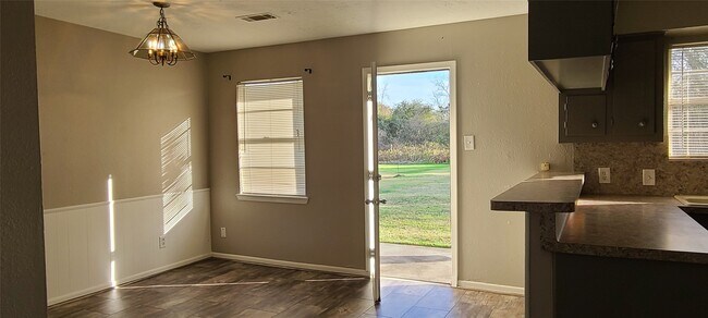 Building Photo - 17423 Fir Rd