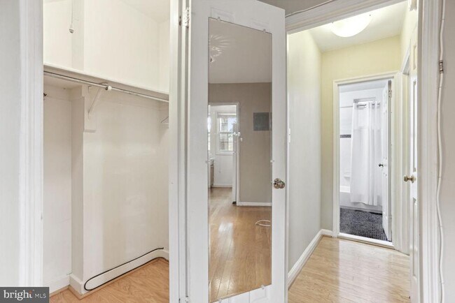 Building Photo - 209 N Trenton St