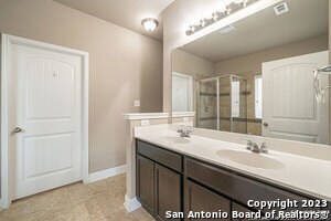 Building Photo - 12911 White Oak Mill