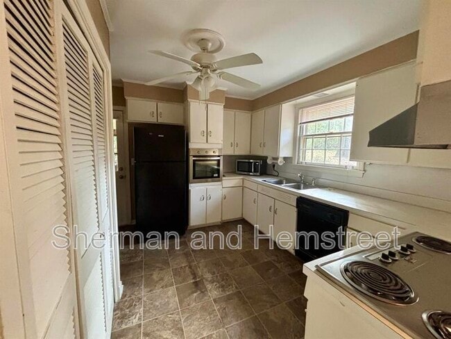 Building Photo - 1113 Glenn Ave