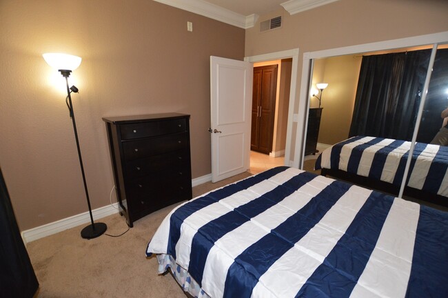 Building Photo - Meridian 2Bdr | 2Bath Luxury Condo w/Den, Valencia floor plan.