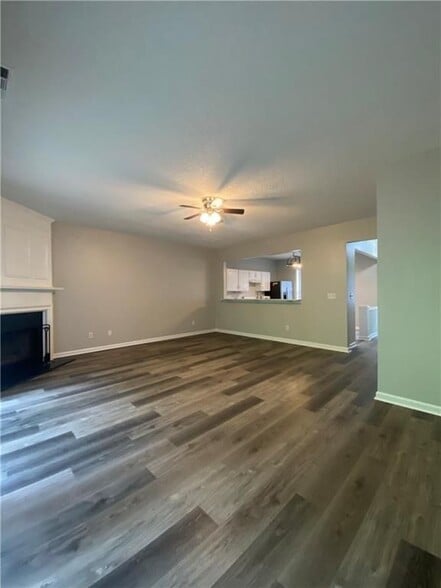 Building Photo - 9155 Nesbit Ferry Rd