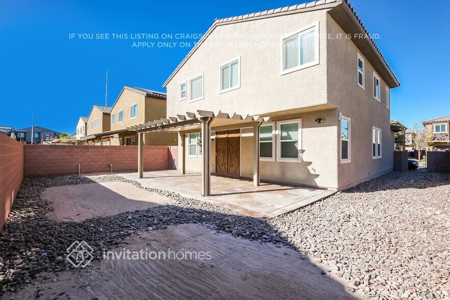 Building Photo - 2111 Saybrook Ave