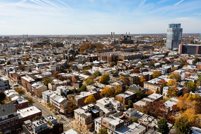 Building Photo - 2207 Lombard St
