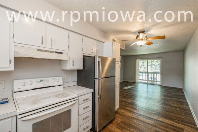 Building Photo - $500 off First Month!! 2 Bedroom, 1 Bath Condo in Ankeny