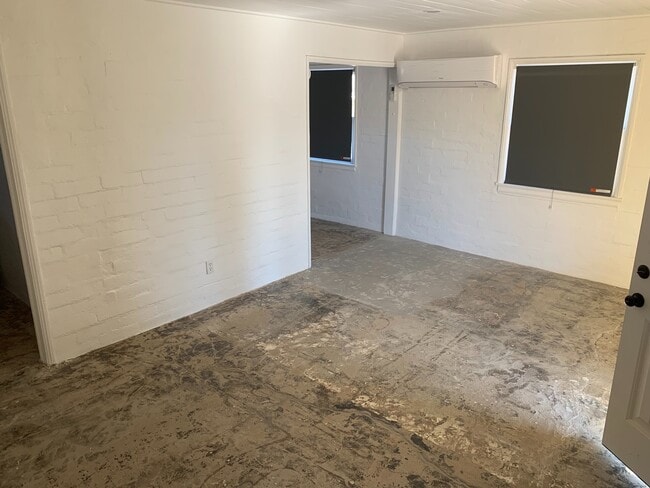 Building Photo - 6095 Lupine Ave