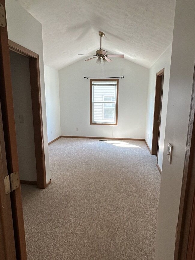 Building Photo - 2747-2751 Wyndham Ct