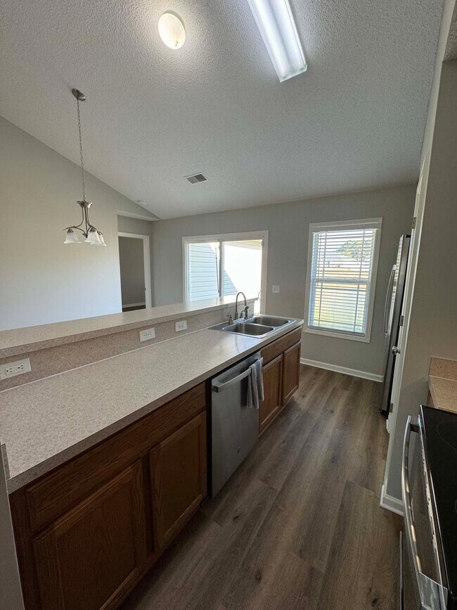 Building Photo - Beautiful Bluffton 3 Bedroom Home in The Willows-Pet Friendly