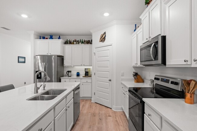 Building Photo - 157 JRS Wy