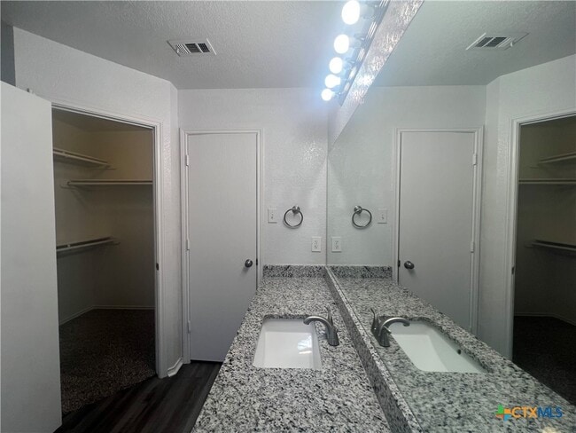 Building Photo - 5504 Holster Dr