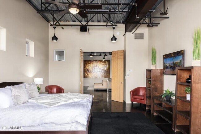 Building Photo - 7020 E 1st Ave