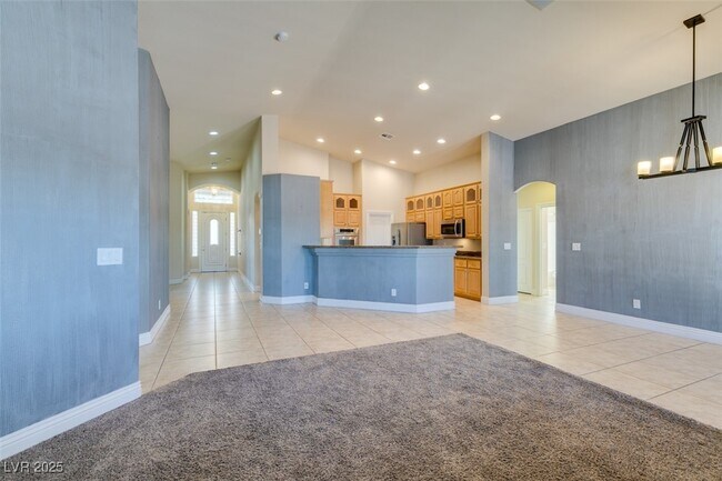 Building Photo - 2255 Double Tree Ave