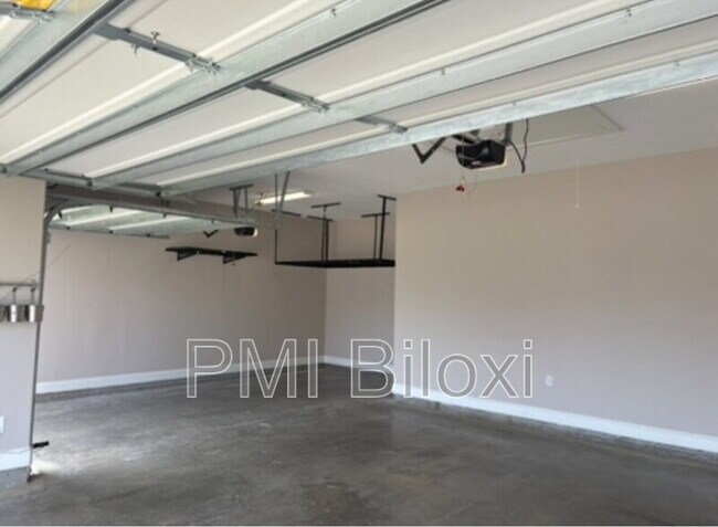 Building Photo - 16982 W Landon Green Cir