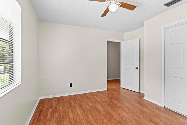 Building Photo - Fully remodeled 2 bedroom in Kissimmee ava...