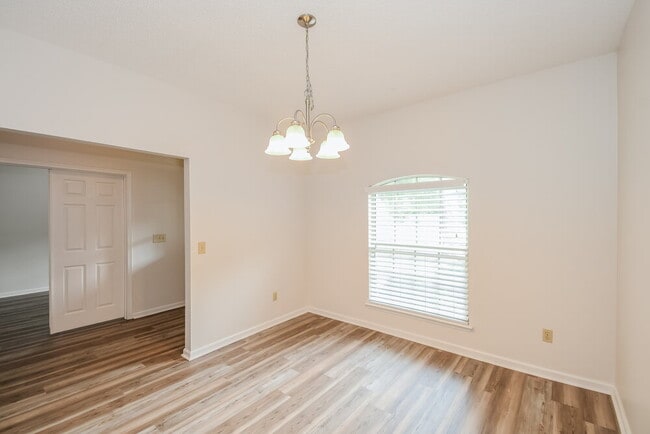 Building Photo - 283 Springfield Ct