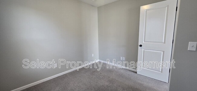 Building Photo - 353 Zebulon Cove