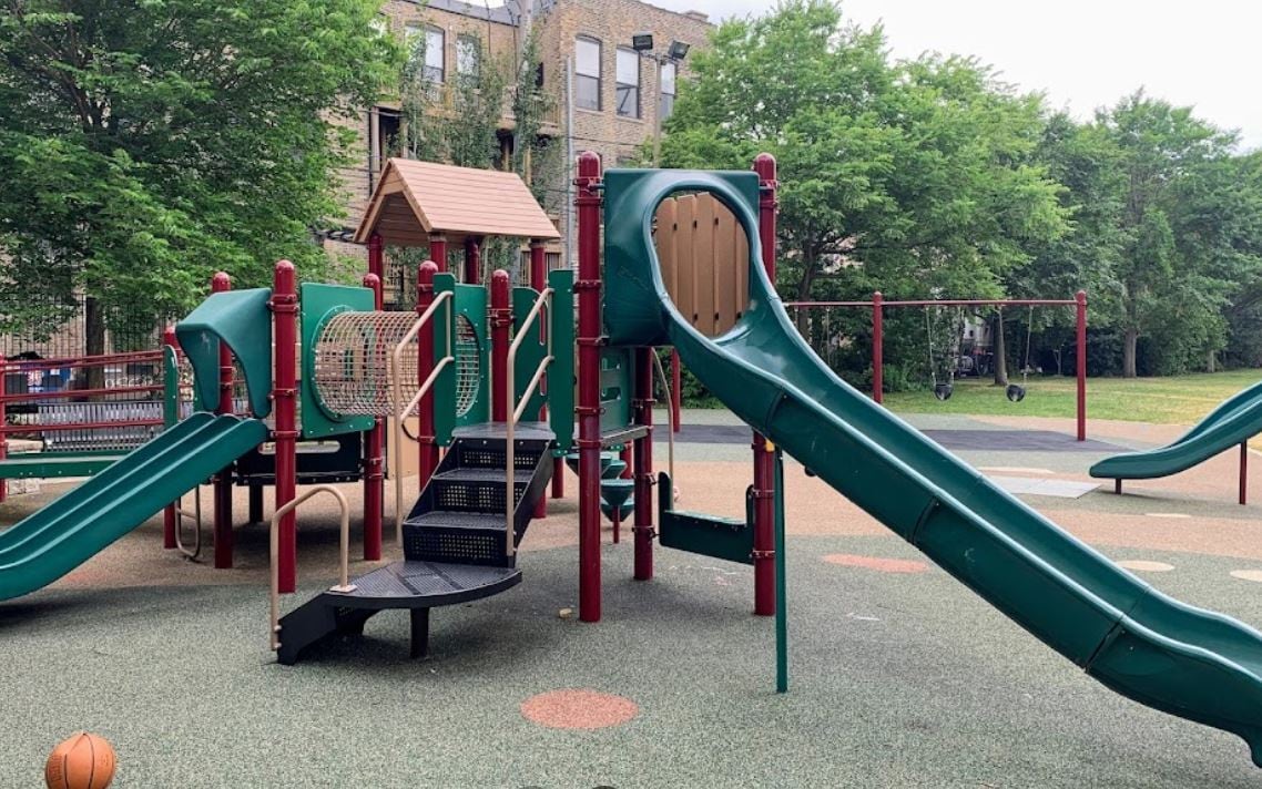 Building Photo - 1739 W Beach Ave