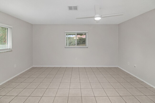 Building Photo - Hourglass Lakes Annual Home for Rent